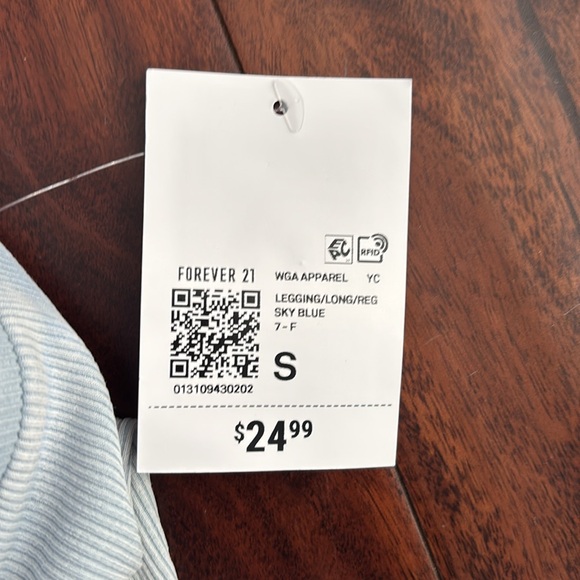 Forever 21 | Light Blue jersey Flared leggings yoga pants - Picture 7 of 13